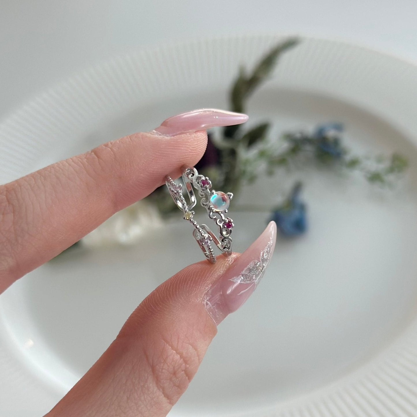 [] Gretchen Silver Aurora Ring