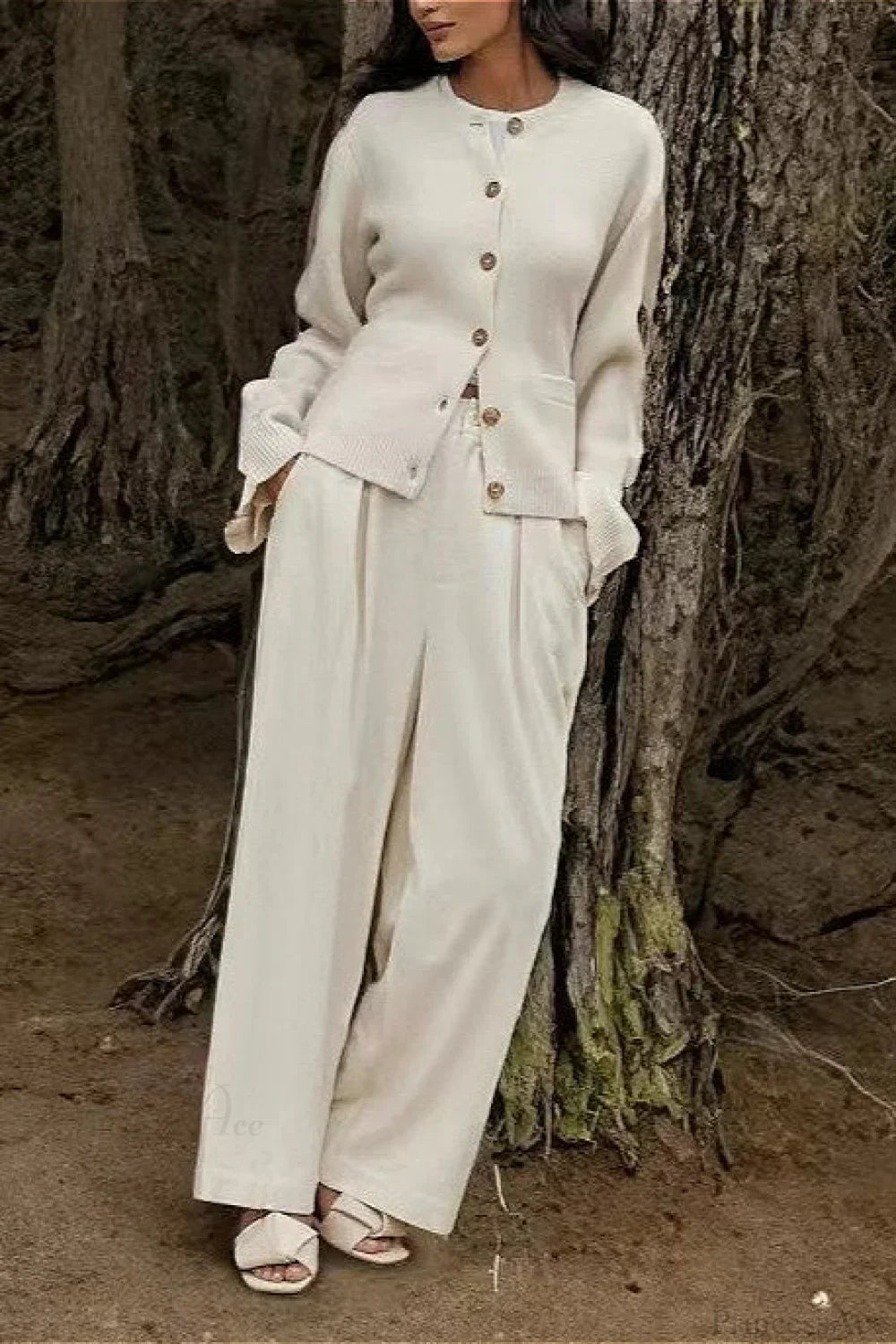 Gracefully Designed Cardigan