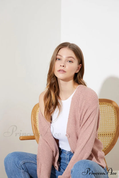 Gracefully Designed Cardigan