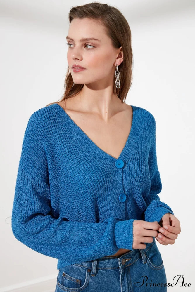 Gracefully Designed Cardigan