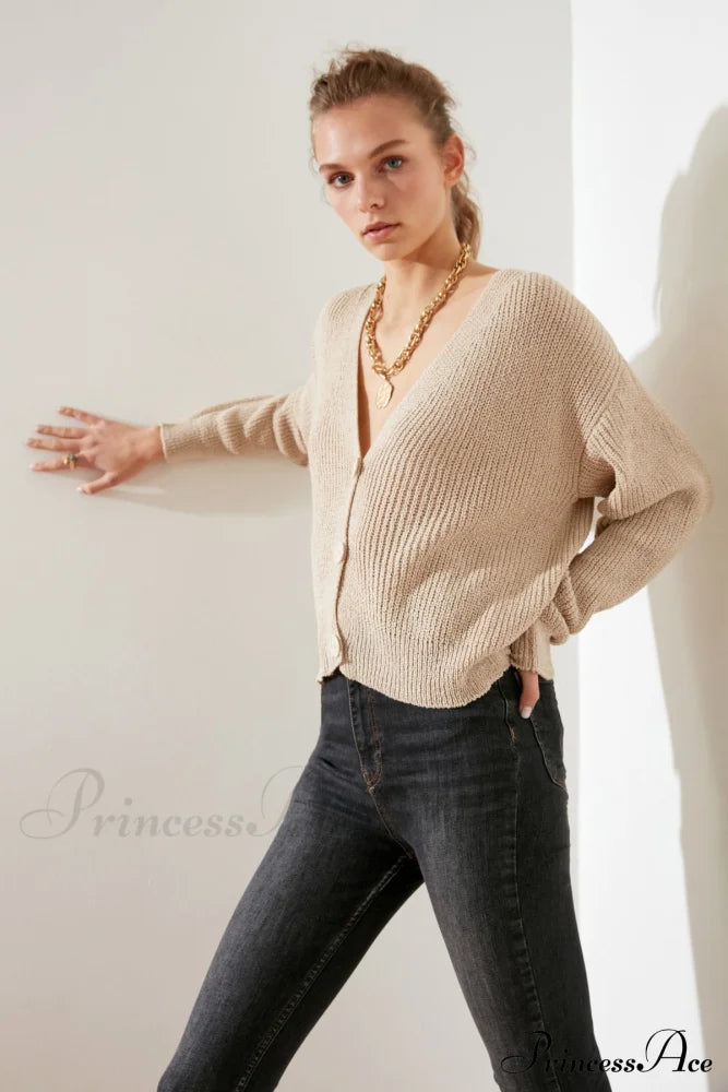 Gracefully Designed Cardigan