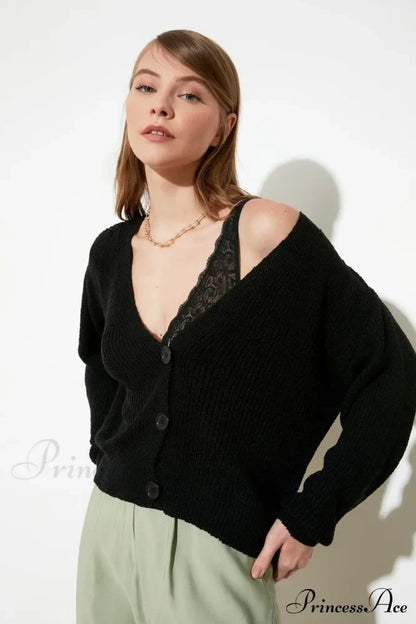 Gracefully Designed Cardigan