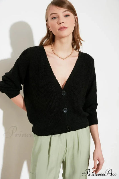 Gracefully Designed Cardigan