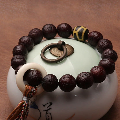 Bodhi Seed Tibetan Wrist Mala | Luck & Wealth Charm