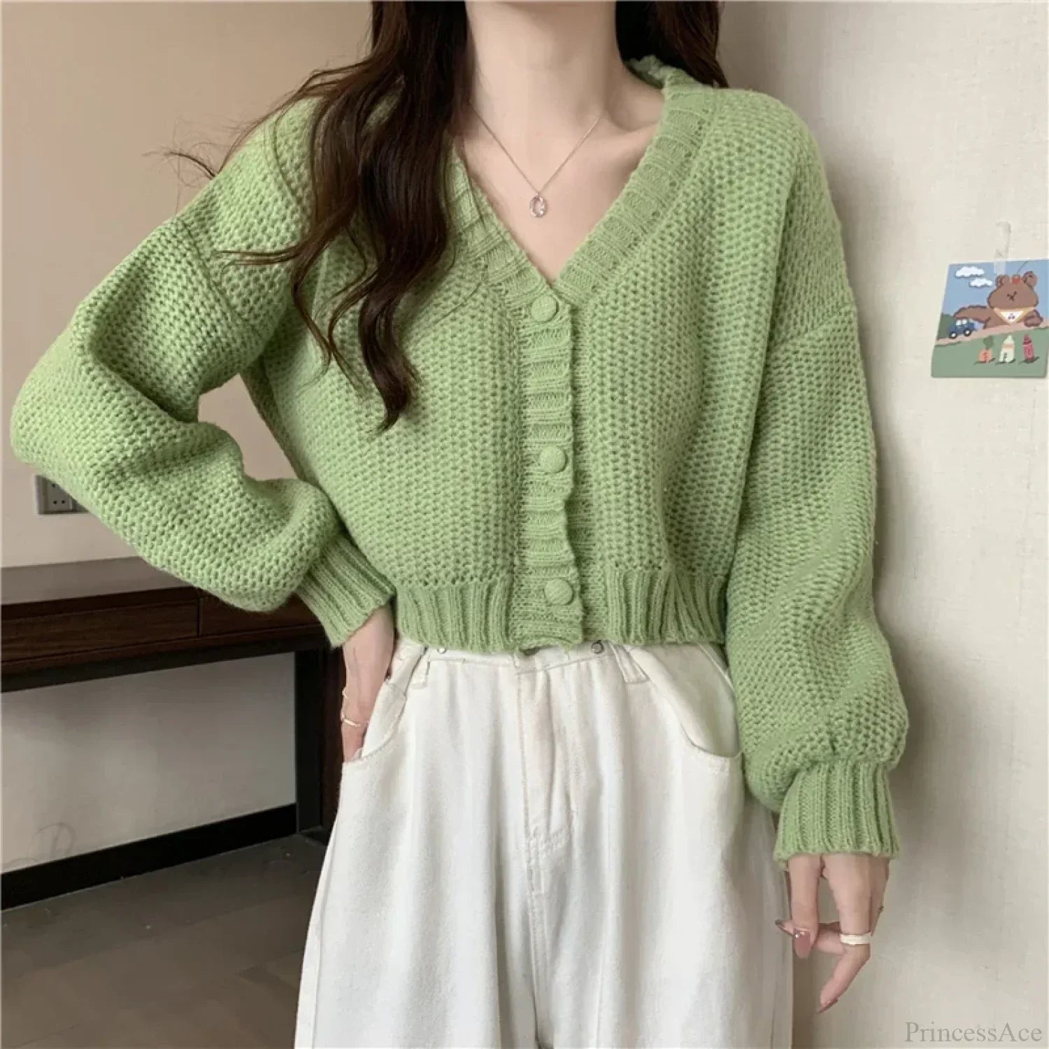 GREEN