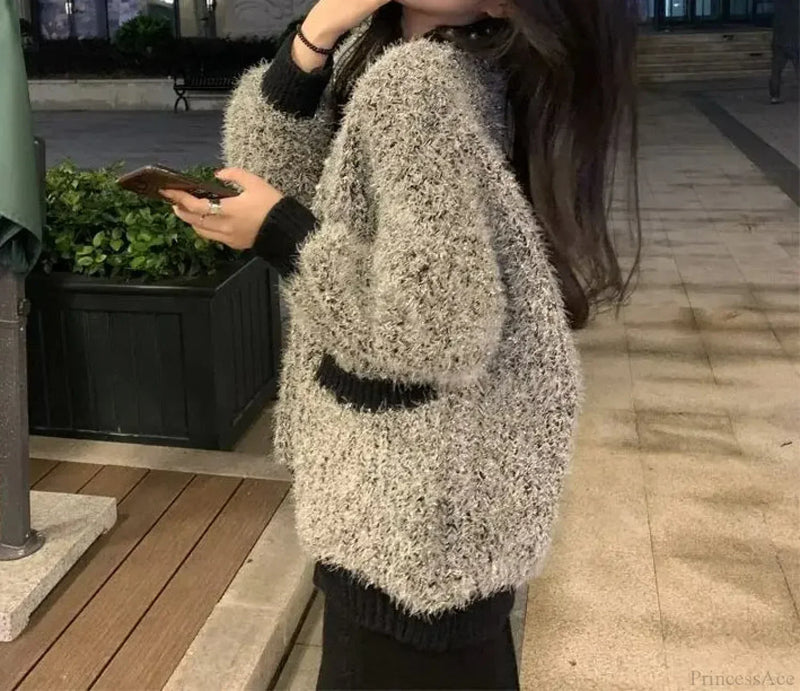 Timeless Vintage Style Cardigan