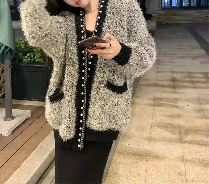 Timeless Vintage Style Cardigan