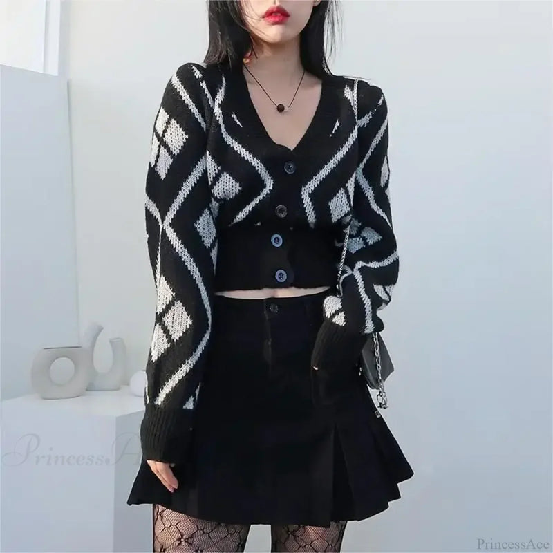Gracefully Designed Cardigan