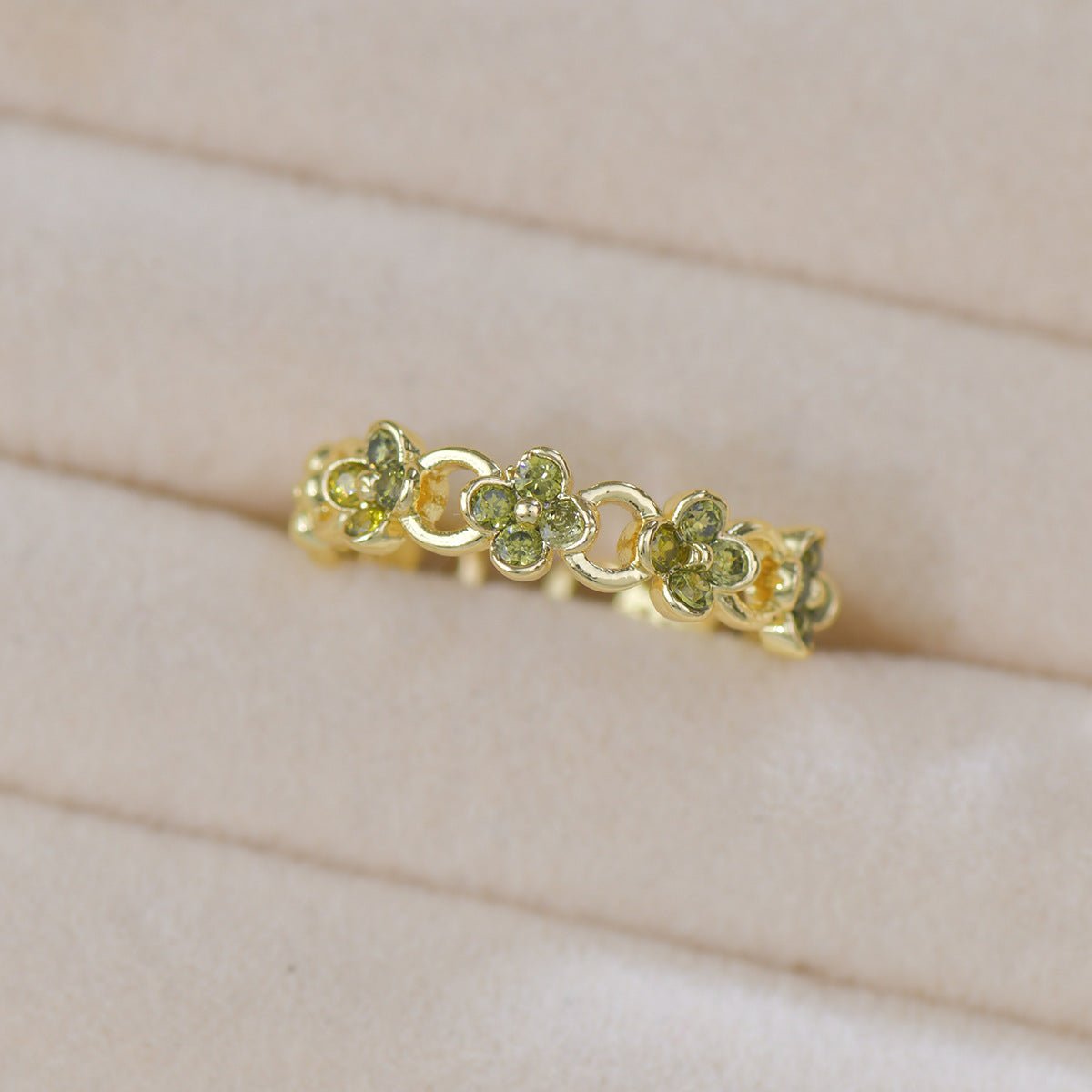 Verde Blossom Link Ring