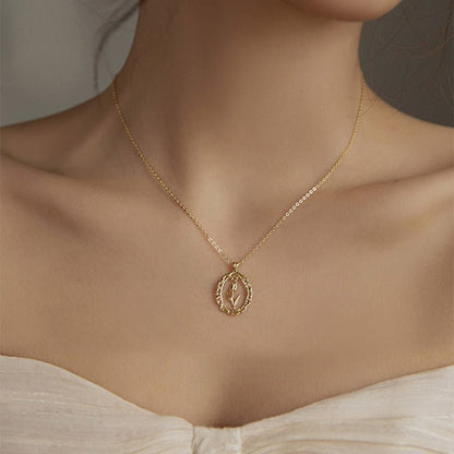Tulip Necklace