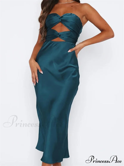 Gracefully Designed Garment