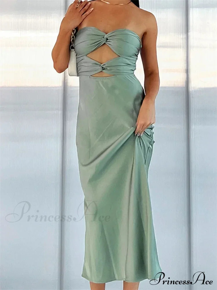 Gracefully Designed Garment
