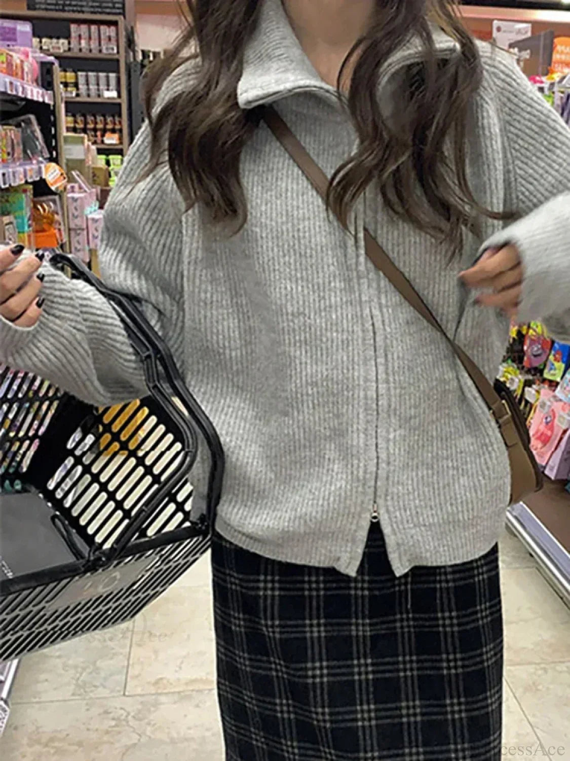 GRAY